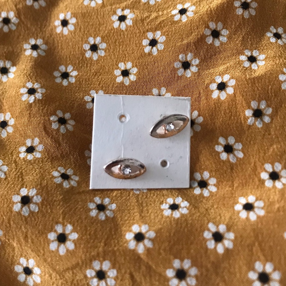 Eye Shaped Stud Earrings
